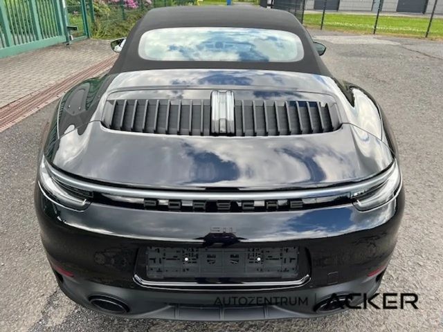 Porsche 992 Cabrio Carrera GTS