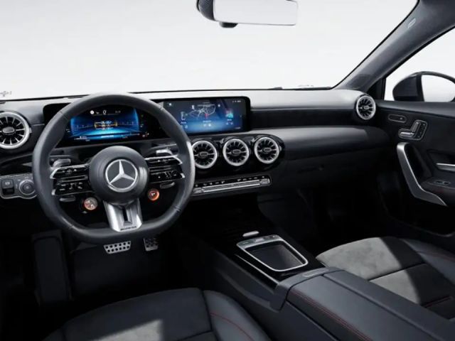Mercedes-Benz A 35 AMG 4MATIC AMG Line