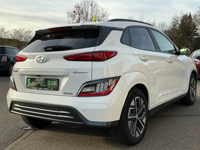 Hyundai Kona 64 kWh Electric