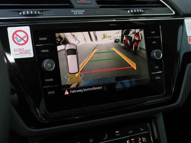 Volkswagen Touran DSG R-Line