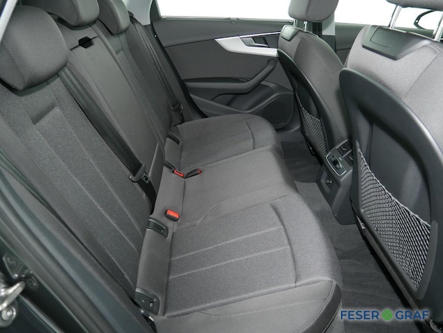 Audi A4 30 TDI Avant S-Tronic