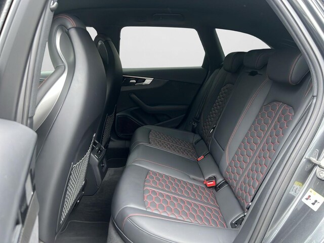 Audi RS4 Avant Quattro