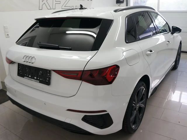 Audi A3 40 TFSI Hybride S-Line