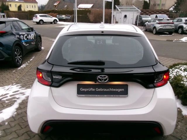 Toyota Yaris 1.0 VVT-i Comfort Hatchback VVT-i