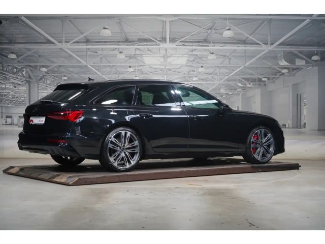 Audi S6 Avant Quattro