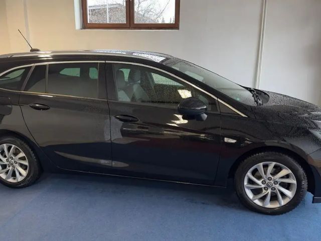 Opel Astra Elegance Sports Tourer