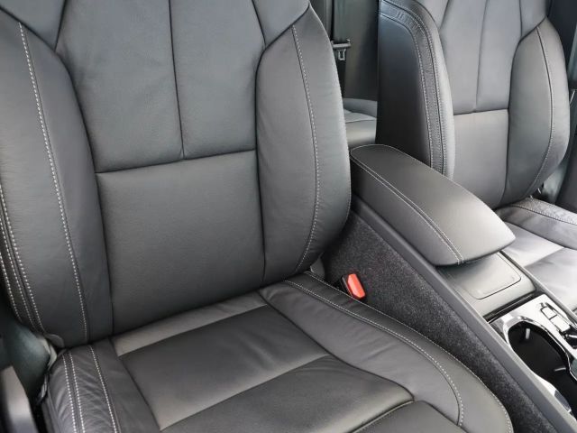 Volvo XC40 Dark Plus