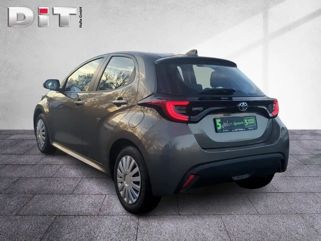 Toyota Yaris Hatchback Team D