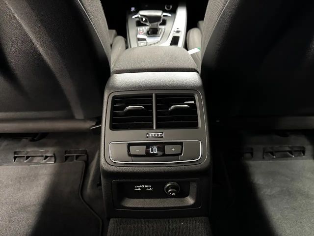 Audi A4 40 TDI Avant S-Tronic