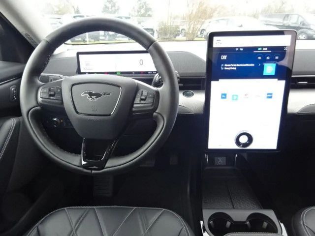 Ford Mustang Mach-E RWD