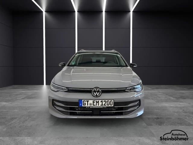 Volkswagen Golf 1.5 eTSI DSG Variant