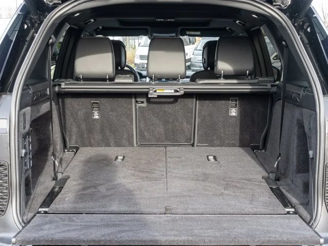 Land Rover Discovery D300 Dynamic HSE