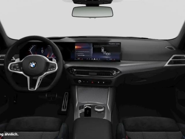 BMW 320 320i M-Sport Sedan