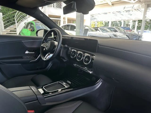 Mercedes-Benz A 180 *KAMERA*NAVi*LED*LEDER*SiTZHG*DAB*