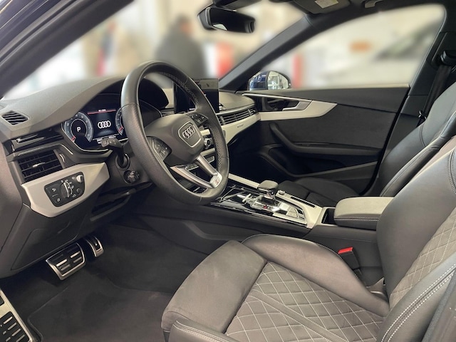 Audi A4 40 TFSI Avant Quattro S-Line S-Tronic