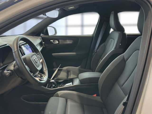 Volvo XC40 XC40 Navi LED Klima Standhzg Einparkhilfe el. Fenster