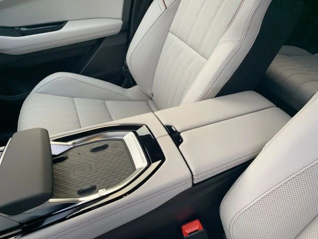 Renault Espace Hybrid Iconic