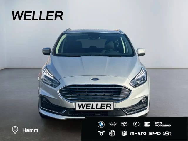 Ford S-Max Titanium