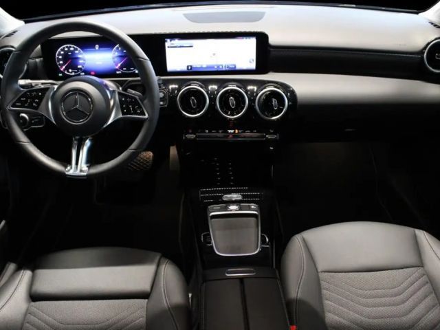 Mercedes-Benz A 180 Premium Progressive