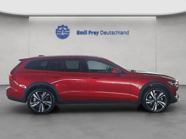 Volvo V60 Cross Country AWD Plus