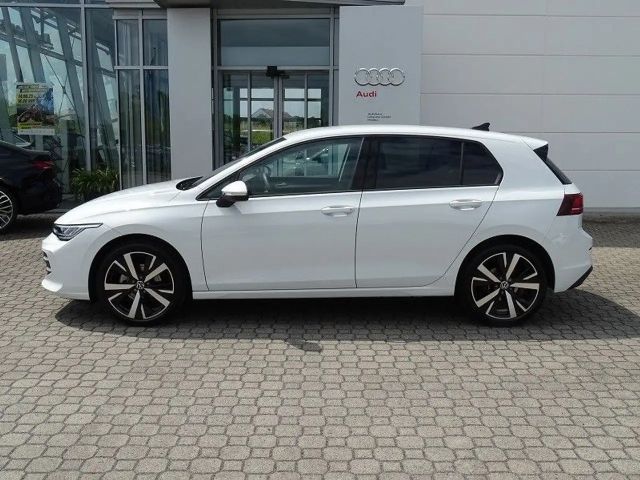 Volkswagen Golf 1.5 eTSI DSG Golf VIII Life