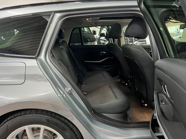 BMW 318 318d Touring