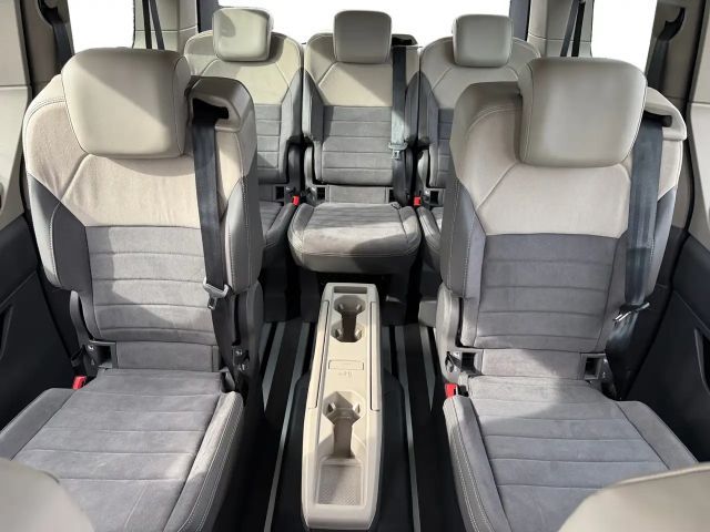 Volkswagen Multivan Style T7