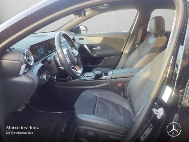 Mercedes-Benz A 250 A 250 e AMG Line