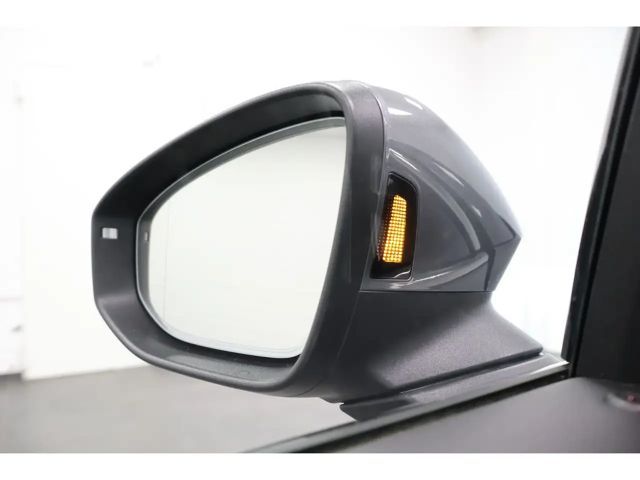 Volkswagen Passat 2.0 TDI DSG R-Line Variant