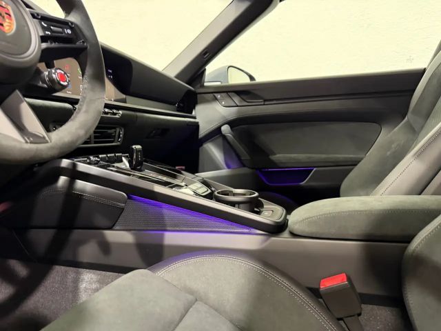 Porsche 992 4 Cabrio GTS Targa