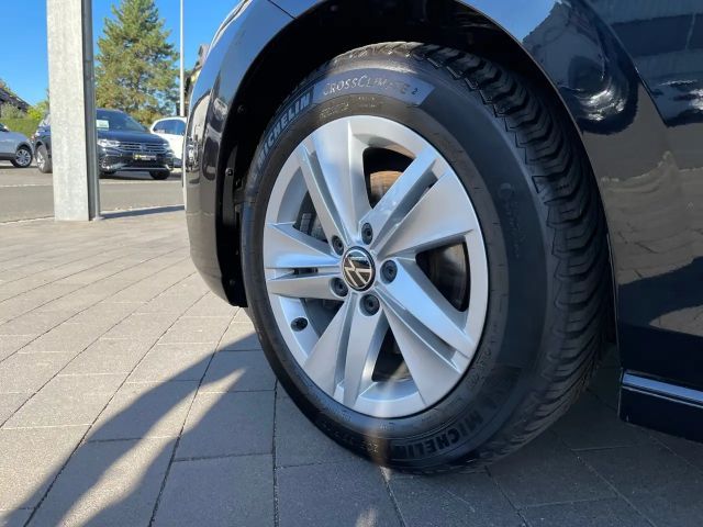 Volkswagen Golf 1.5 TSI Golf VIII Life