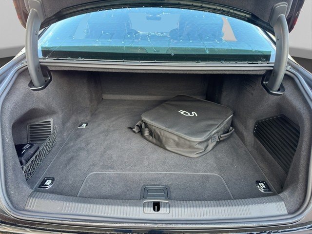 Audi A8 60 TFSI Hybride Quattro