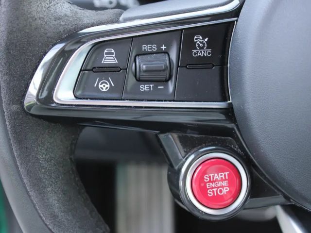 Alfa Romeo Giulia Carbon Quadrifoglio