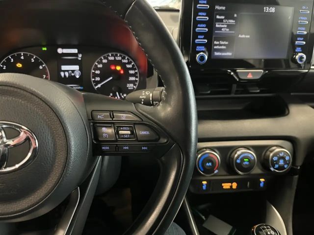 Toyota Yaris Active VVT-i