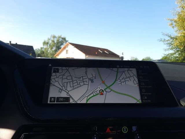 BMW 118 118i Sedan Sport Line