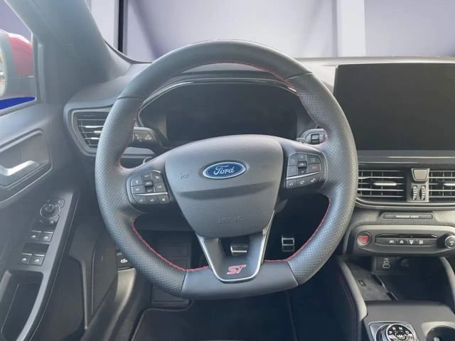 Ford Focus ST Line Wagon