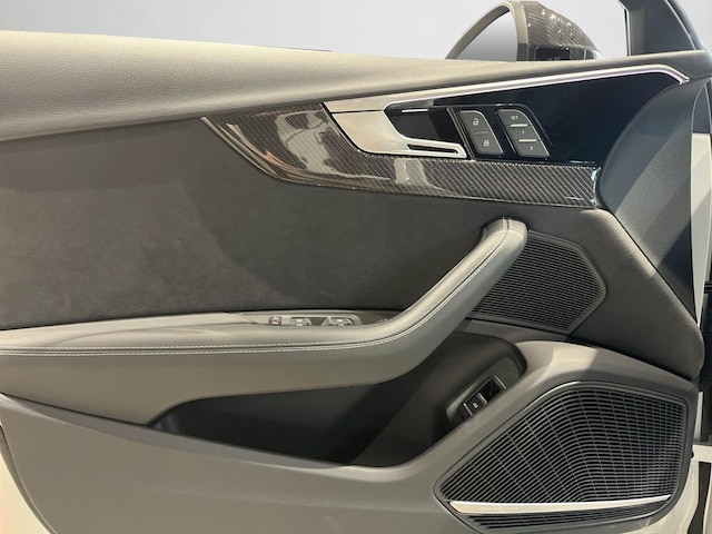 Audi RS4 Avant Quattro