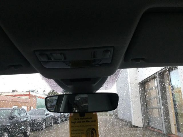 Volkswagen e-up! Plus Style