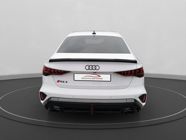 Audi RS3 Quattro S-Tronic Sedan
