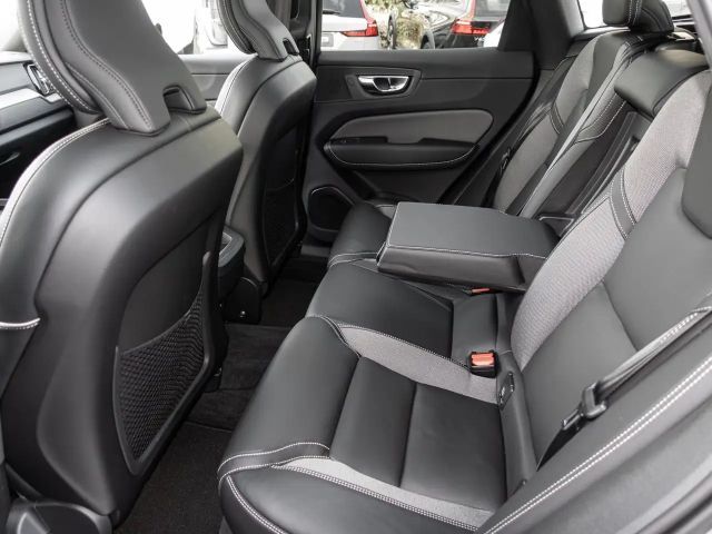 Volvo XC60 Dark Plus