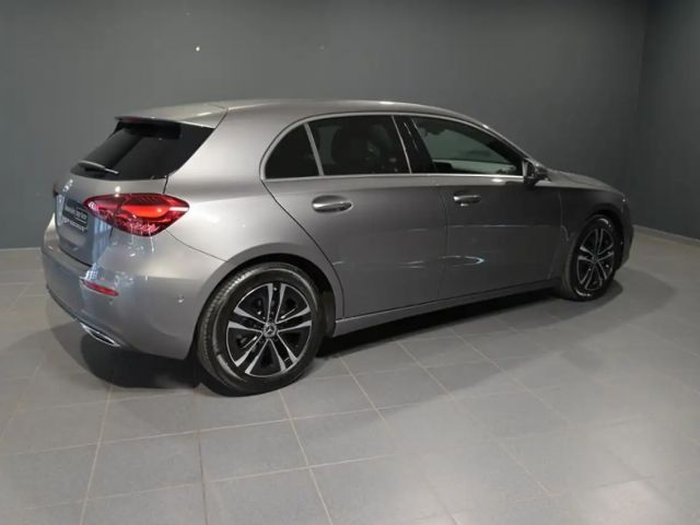 Mercedes-Benz A 200 A 200 d Progressive