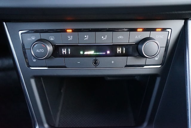 Volkswagen Polo 1.0 TSI Highline R-Line