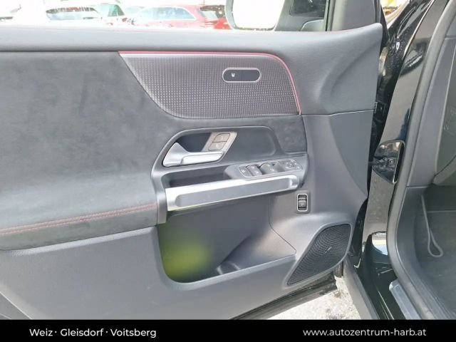 Mercedes-Benz EQB 300 4MATIC AMG Line