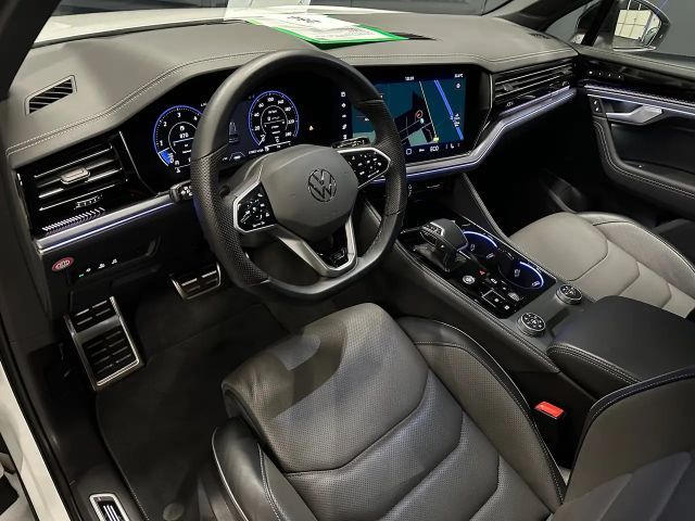 Volkswagen Touareg R-Line Style