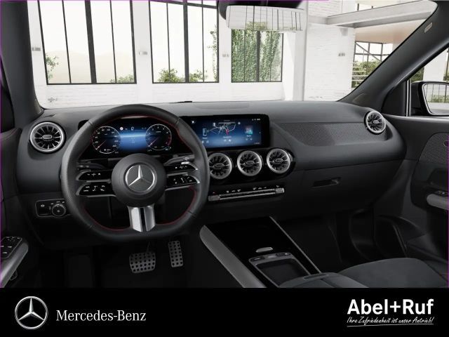 Mercedes-Benz GLA 220 4MATIC AMG Line