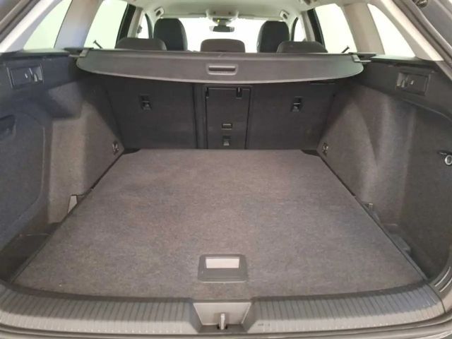 Volkswagen Golf DSG Life