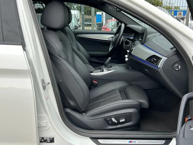 BMW 530 530d M-Sport Sedan xDrive