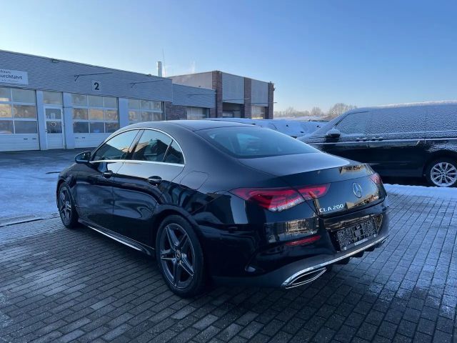 Mercedes-Benz CLA 200 AMG Line Coupé