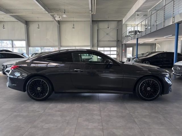 Mercedes-Benz CLE 300 4MATIC AMG Line Coupé