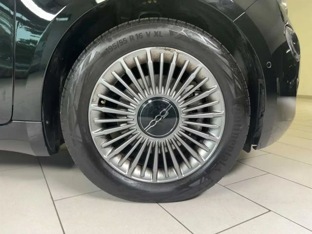 Fiat 500e Neuer 500 Rückfahrkamera Sitzheizung KeyLess PDC